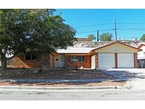 Building Photo - 333 Lomont Dr