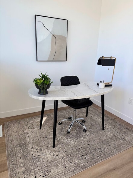 Rooftop Office - 4220 N 32nd St
