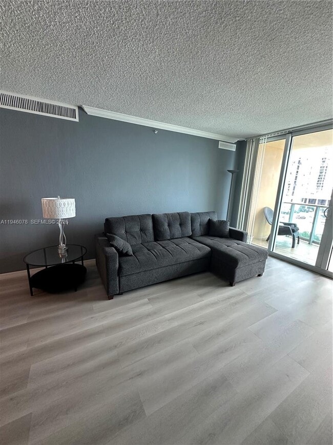 Building Photo - 2501 S Ocean Dr