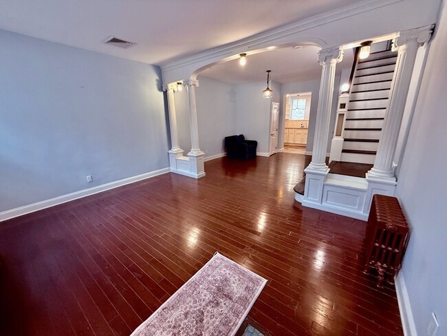 Building Photo - 2+ BED/1.5 BA Solid HOUSE in great East Passyunk/LOMO location w/ Central AC-HARDWOOD Flooring-WA...