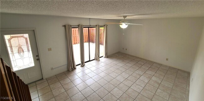 Building Photo - 12348 Woodrose Ct