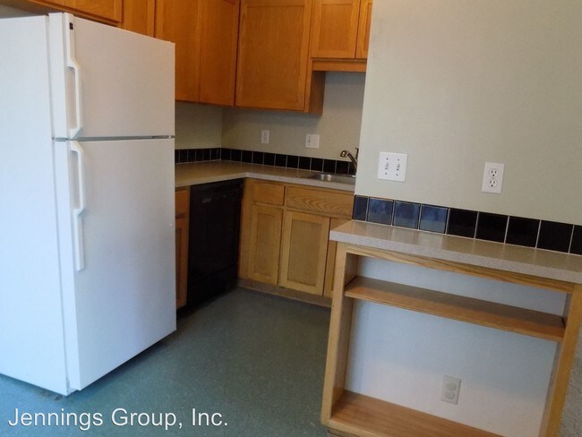 Building Photo - 1527-1527 Lincoln Alley