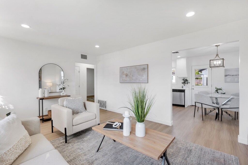 Building Photo - 17733 Los Alimos St