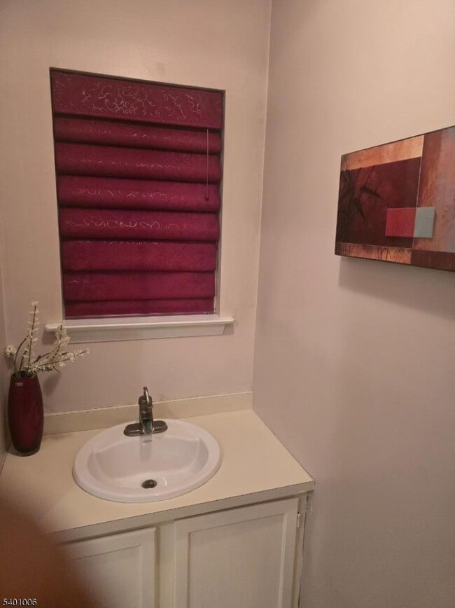 Building Photo - 754 Darlington Dr