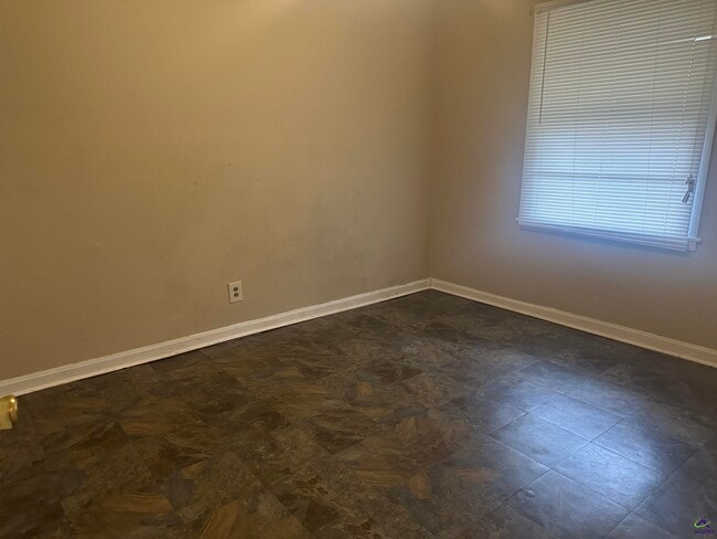 Building Photo - 234 Johns Rd