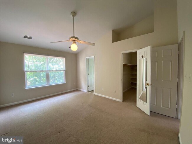 Building Photo - 6555 Kelsey Point Cir