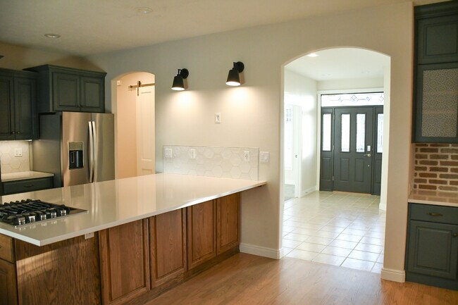 Building Photo - 12666 W Running Brook Ct