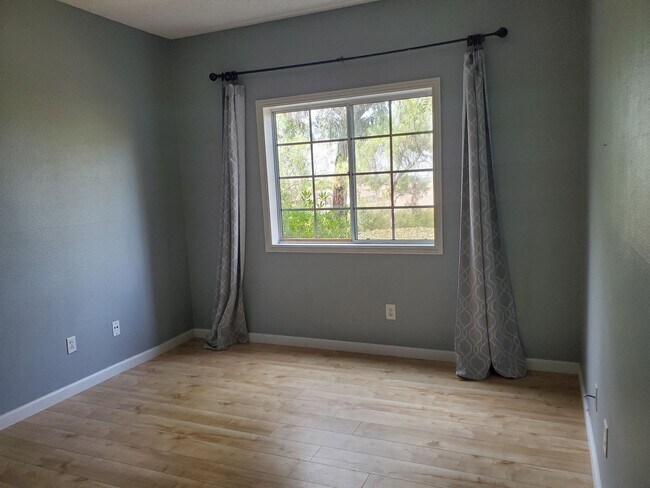 Building Photo - ALVA RD - 1st Floor 2 Bed / 2 Ba Rancho Bernardo Condo with 2 Parking Spaces & Resort-Style Ameni...