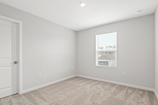 Building Photo - 14726 Cashew Ave