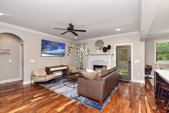 Building Photo - READY FOR SHOWINGS! 4BR Home in Blackman School district