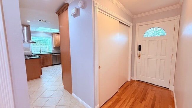 Building Photo - Charming 3BD/2BA, Single-Story, Ranch-Style Home in Broadmoor Area of San Ramon- Available NOW!