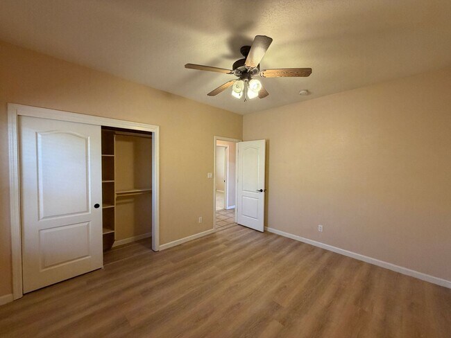 Building Photo - 1399 Wilkes Way SE