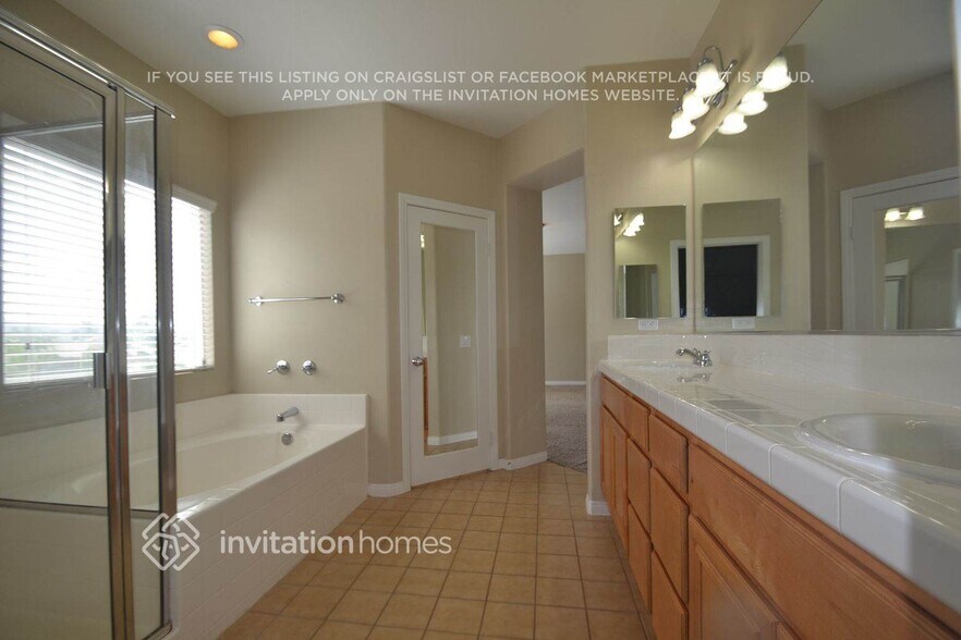 Building Photo - 7113 Tiara Ave