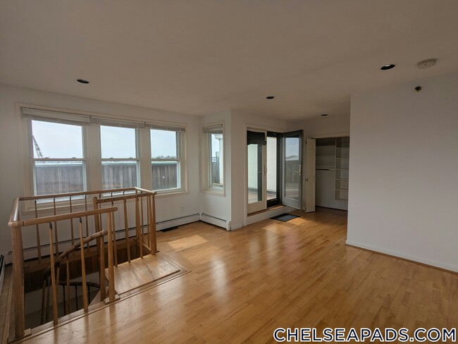 Building Photo - 37 Winnisimmet St
