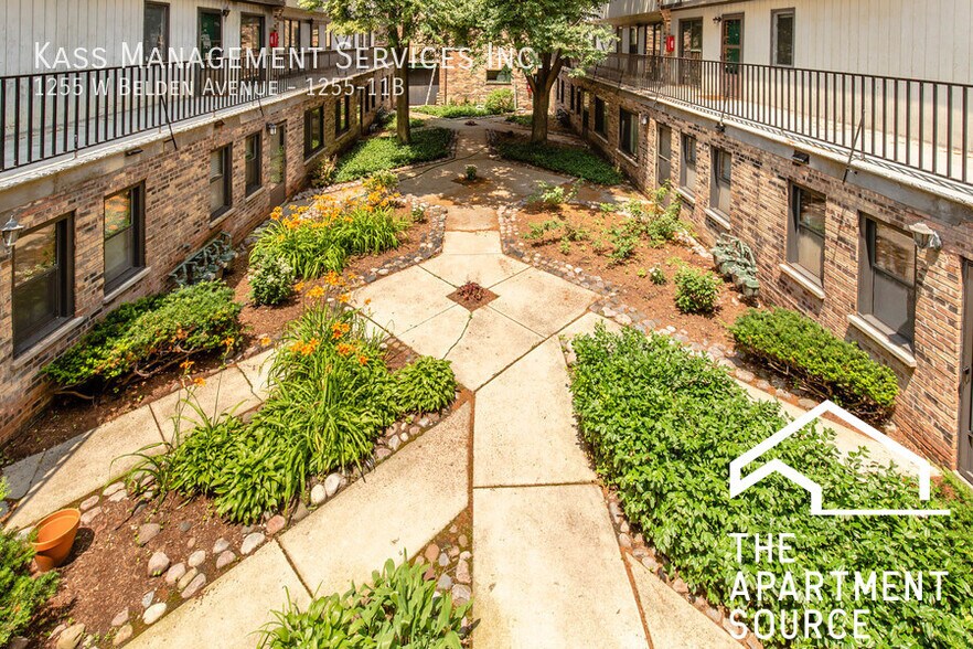 Building Photo - 1257 W Belden Ave