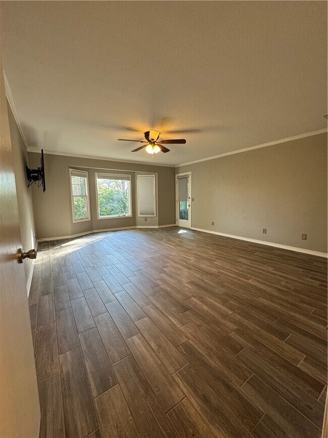 Building Photo - 47 Dalton Dr