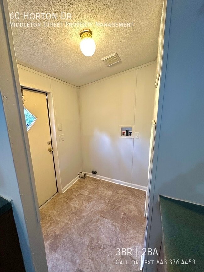 Building Photo - 60 Horton Rd