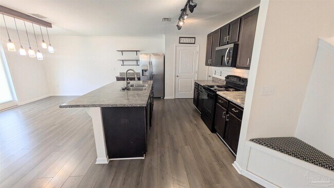 Building Photo - 5881 Little Leaf Court