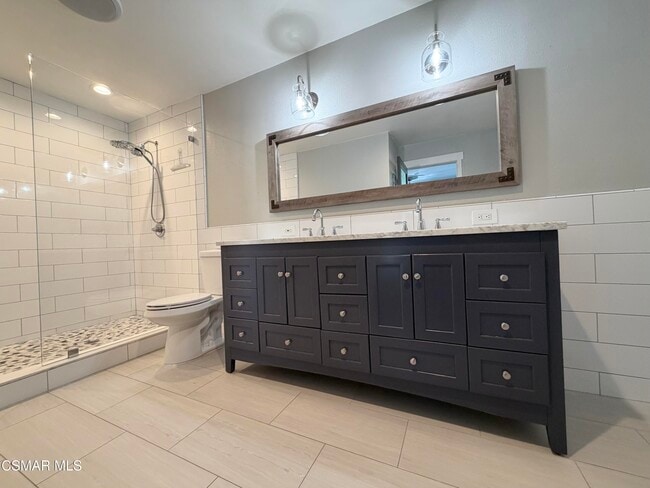 Building Photo - 13389 Vista Levana Dr