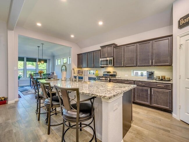 Building Photo - 2125 Sauterne Dr