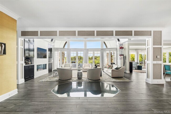 Building Photo - 61A S Bay Ave