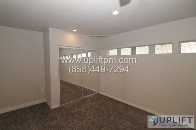 Building Photo - 766 S Grade Rd