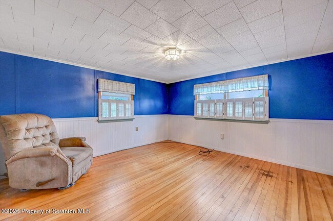 Building Photo - 454 Hickory St