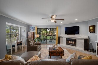 Building Photo - 1135 Barton Hills Dr