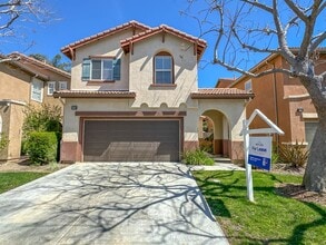 Building Photo - COMING SOON!  Sienna Ridge 3 Bedroom Home for Rent in Canyon Country!