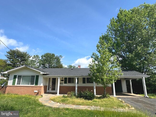 Primary Photo - 7716 Bristow Dr