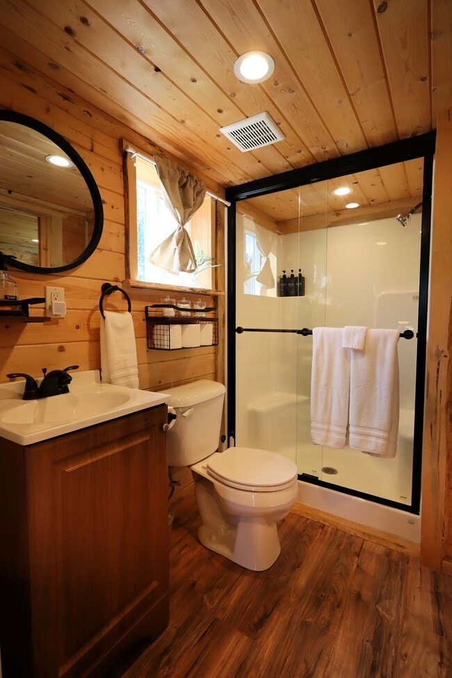 Building Photo - 68 Upland Dr