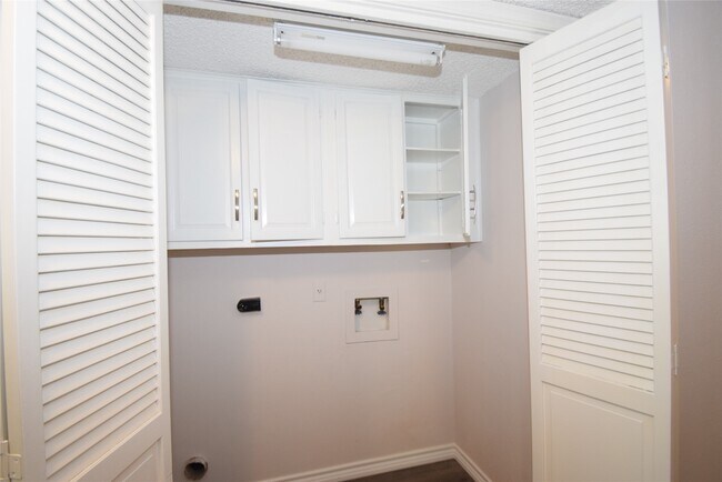 Building Photo - 14239 Misty Meadow Ln