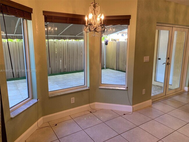 Building Photo - 194 Maple Terrace