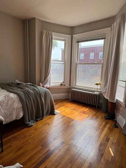 Building Photo - 271 Highland Ave