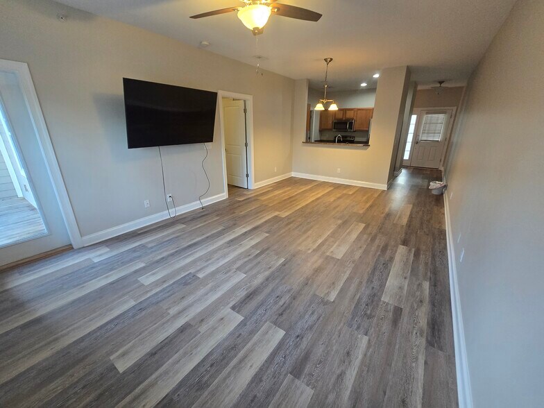 Building Photo - 20 Foxden Dr