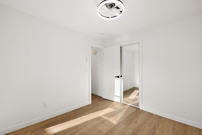 Building Photo - 11259 Chapp Ave