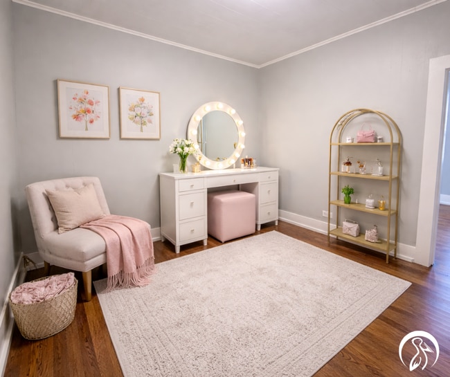 Building Photo - Spacious and Convenient