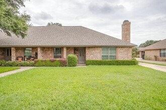 Building Photo - Ridgerock Duplex