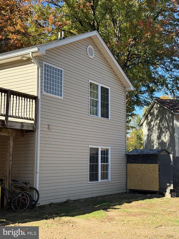 Building Photo - 8 English Oak Cir