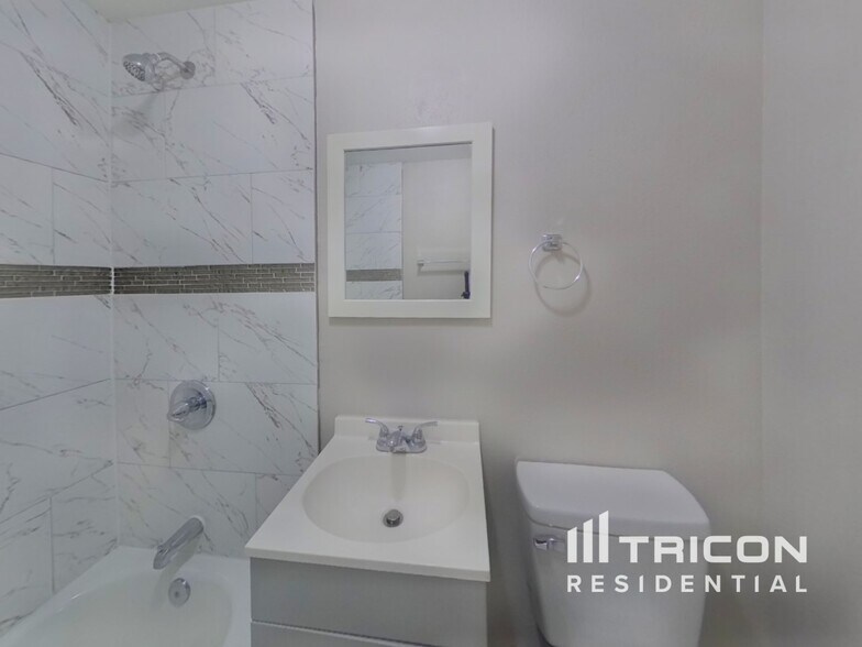 Building Photo - 14402 13th St