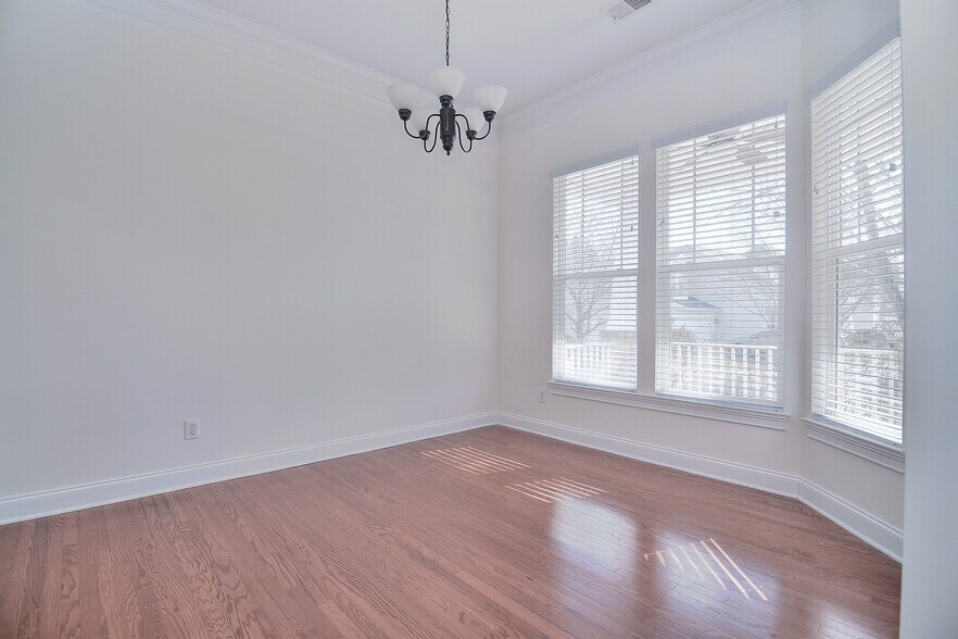 Building Photo - 7819 Chaddsley Dr
