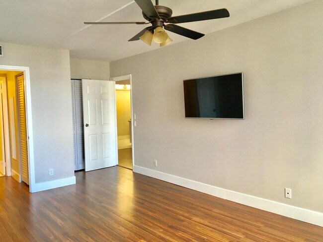 Building Photo - 600 Three Islands Boulevard