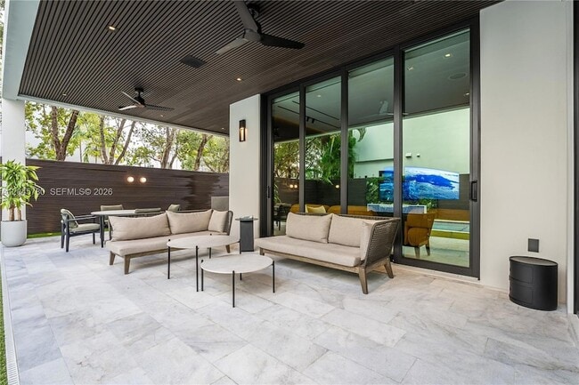 Building Photo - 10540 NW 67th Terrace