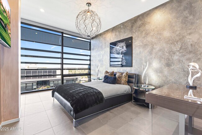 Building Photo - 7180 E Kierland Blvd