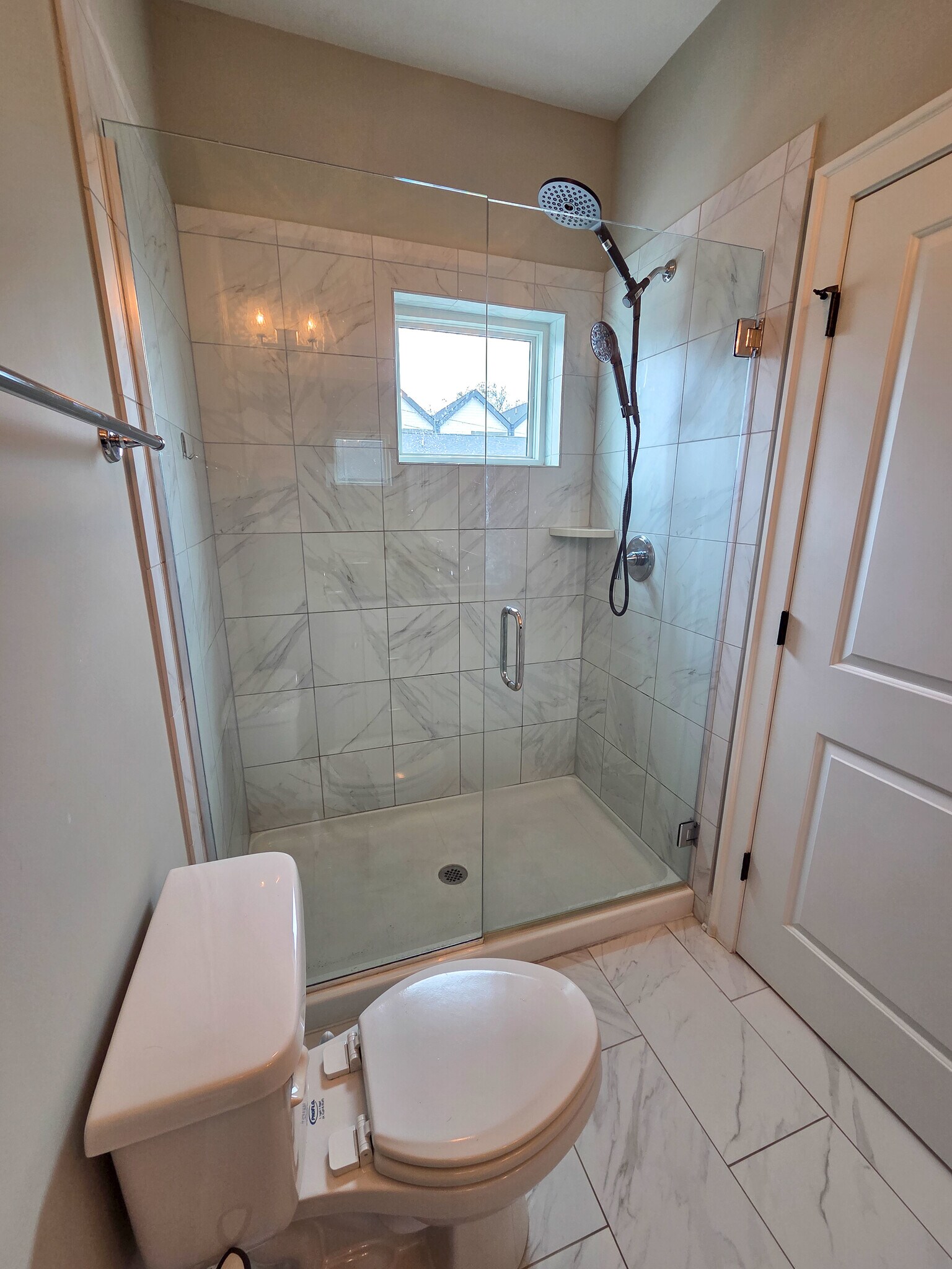 Master shower - 3125 Saint Elmo Ave