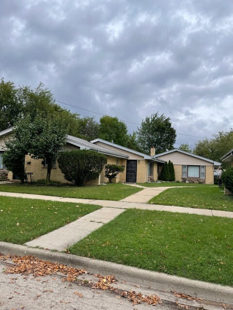 Building Photo - 219 N Grace Ave