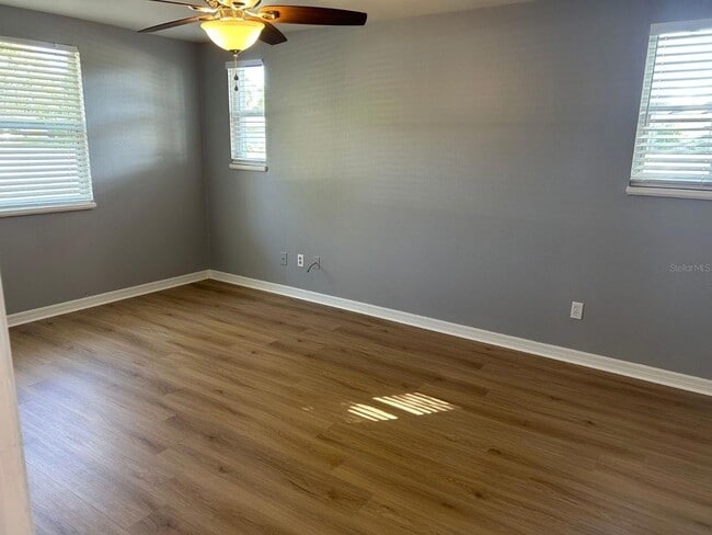 Building Photo - 5116 Kirkland Ave