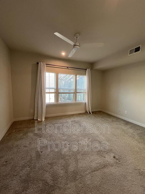Building Photo - 4750 Chastain Ave