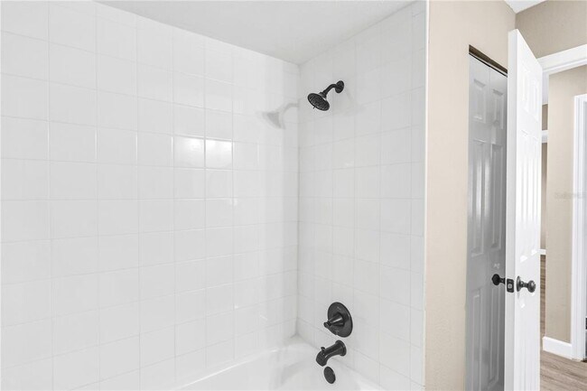 Building Photo - 5522 Fulmar Dr