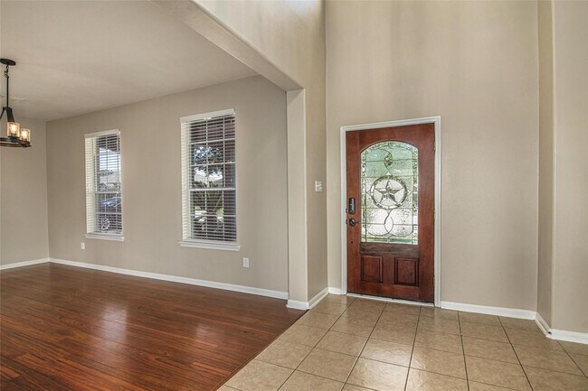 Building Photo - 24403 Redrock Falls